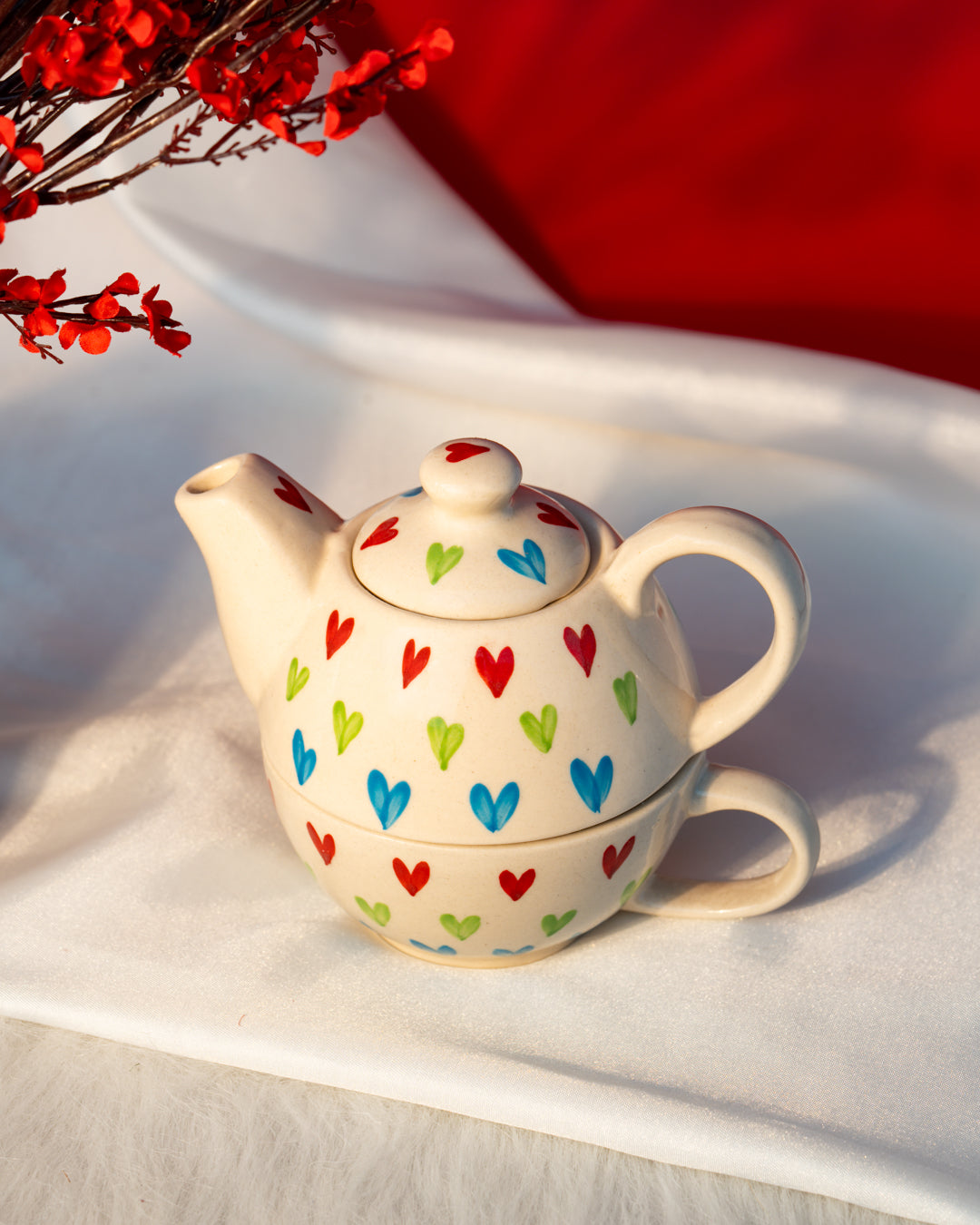 Ceramic Kettle Heart print. Different and unique crockery for your home
