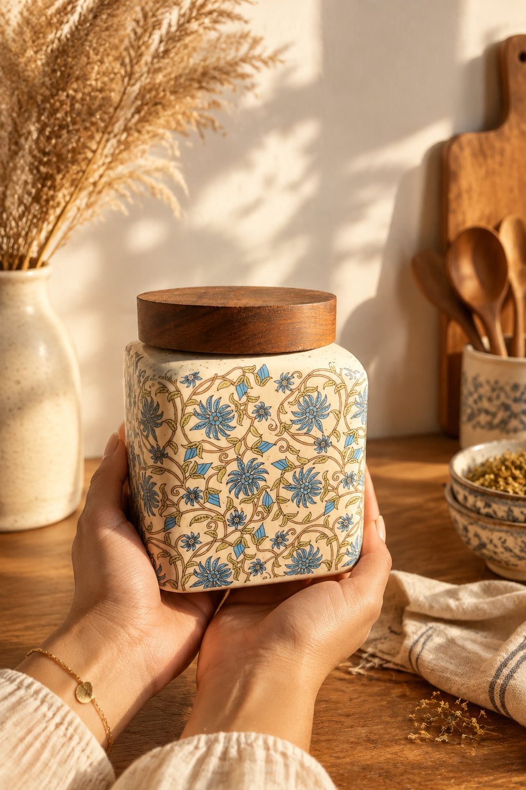 Blue Floral Carpet Ceramic Jar with Wooden Lid – 500 mL 💙

(Set of 1)