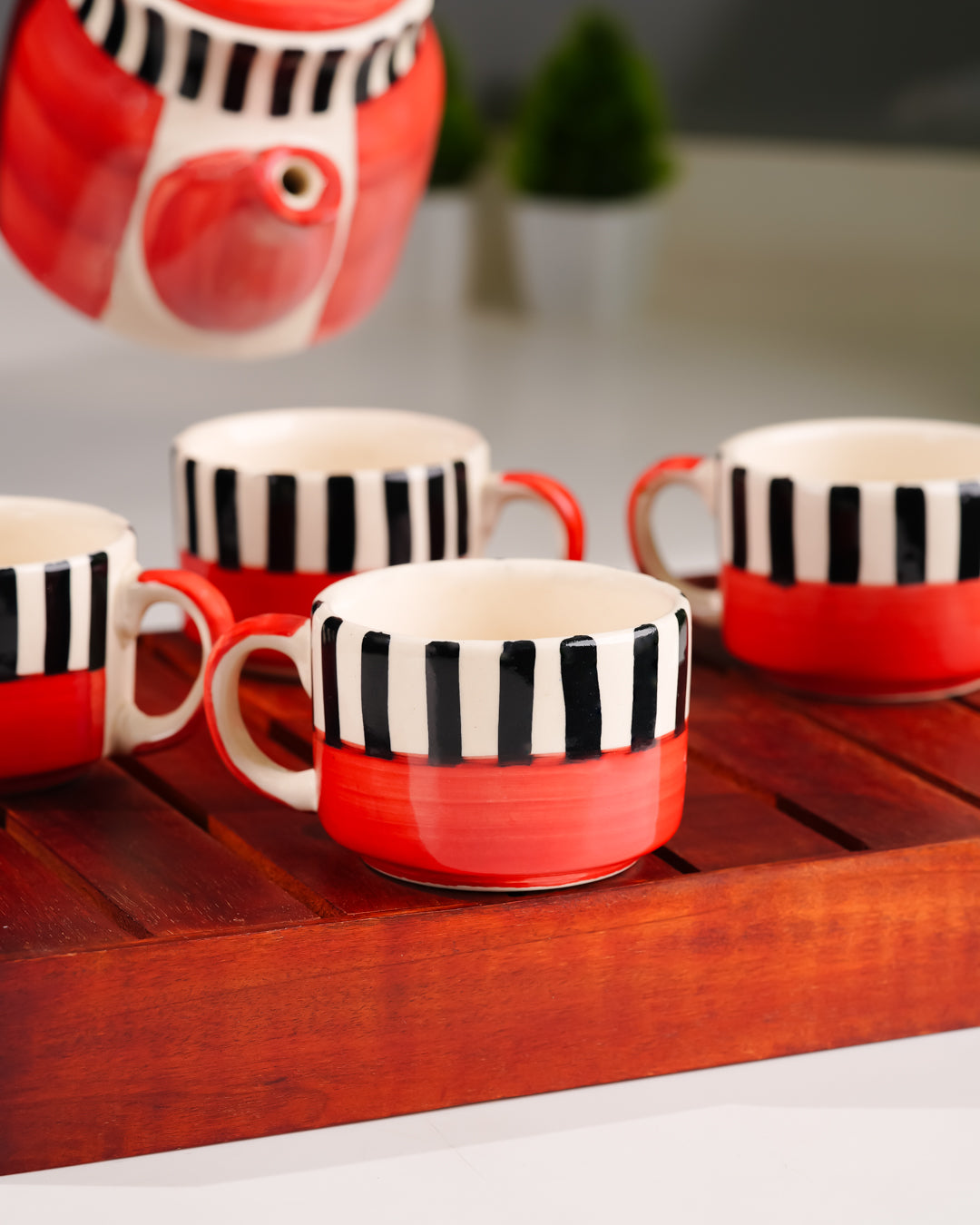 My Crockery Shop Hand-Painted Ceramic Tea Set – 4 Cups, Kettle & Wooden Tray