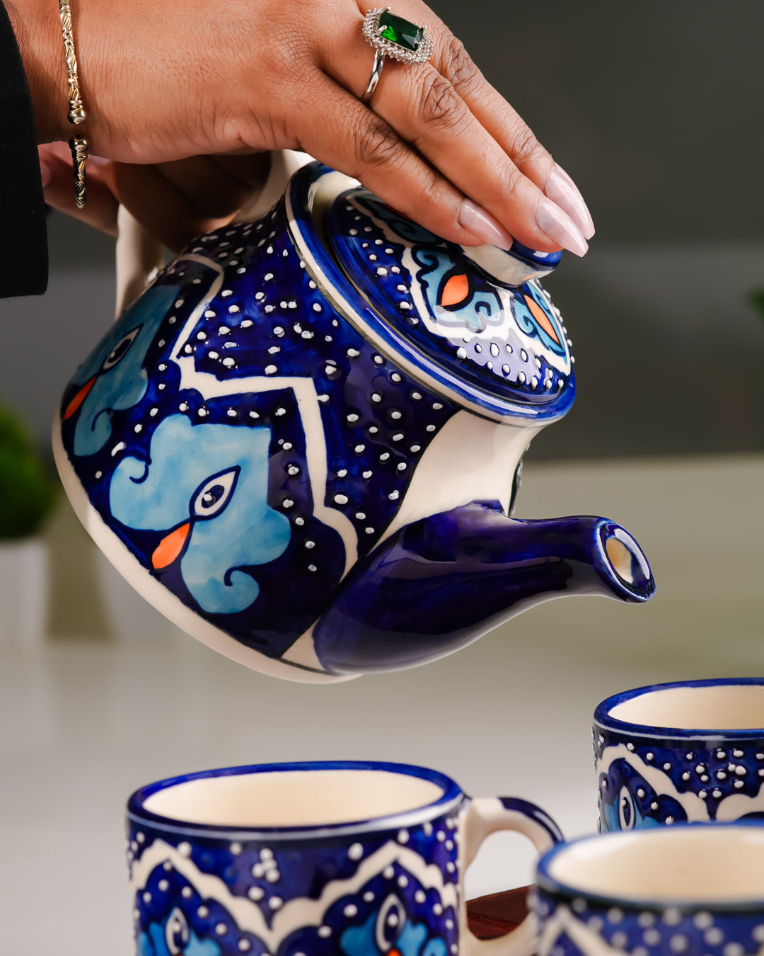 My Crockery Shop Hand-Painted Ceramic Tea Set – 4 Cups, Kettle & Wooden Tray