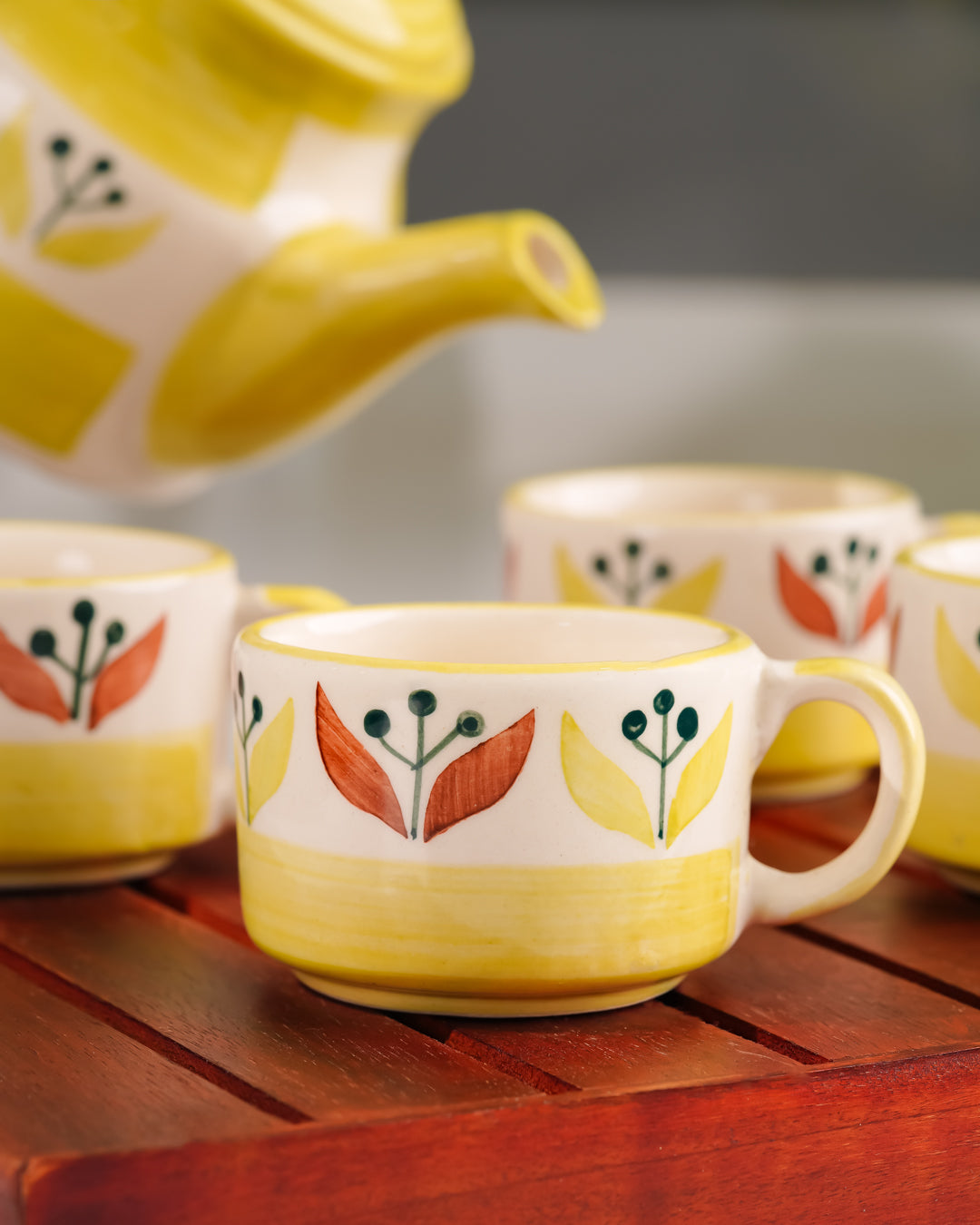 My Crockery Shop Hand-Painted Ceramic Tea Set – 4 Cups, Kettle & Wooden Tray